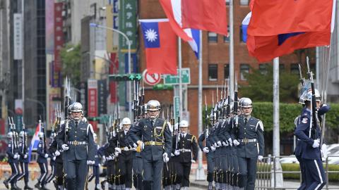 Honour guards take part in a welcome ceremony for Paraguay's President Mario Abdo Benitez and Taiwan's President Tsai Ing-wen in Taipei on February 16, 2023. (Photo by Sam Yeh / AFP) (Photo by SAM YEH/AFP via Getty Images)