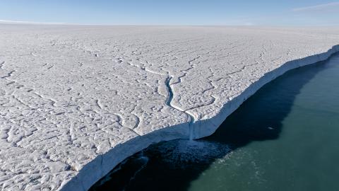 The Bresvelbreen Glacier in the Arctic Ocean on July 6, 2024. (Sebnem Coskun/Anadolu via Getty Images)