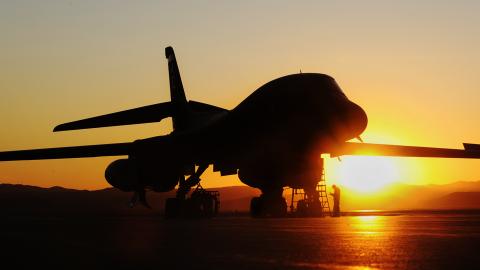 A B-1B Lancer sits on the flightline while receiving a post-flight inspection on November 9, 2009. (US Air Force)